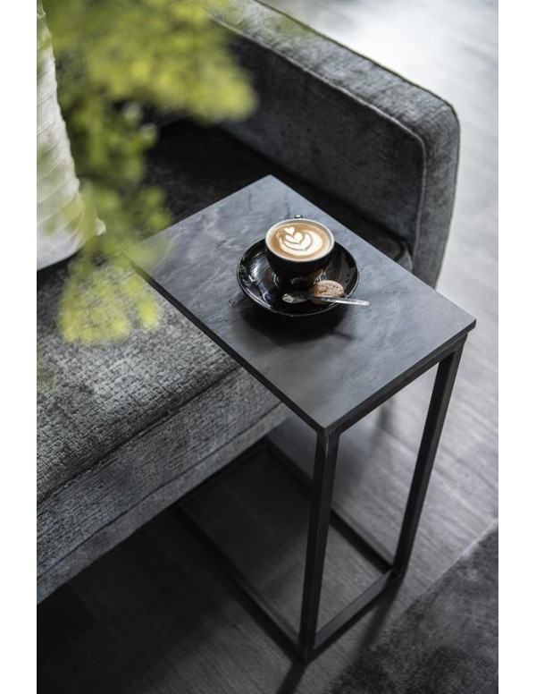 Šoninis staliukas Edgy