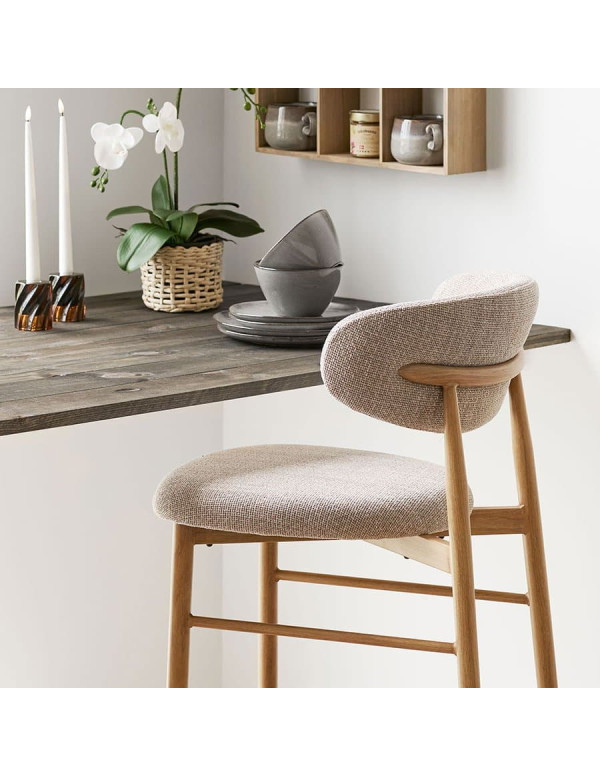 Pusbario kėdė Levanto